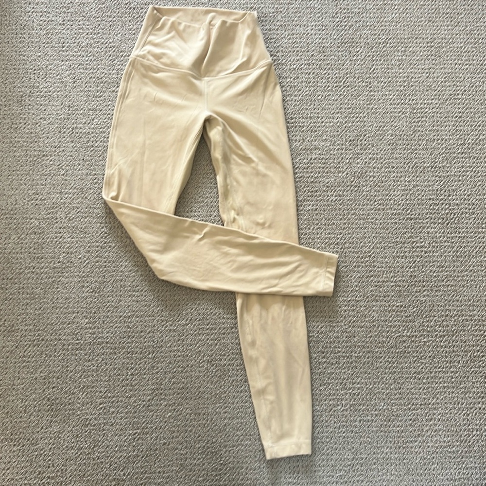 Lululemon leggings sz 4